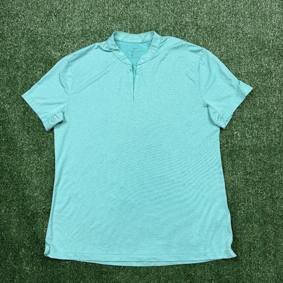 Nike Men's Shirt Size L Green Short Sleeve V Neck Performance Running Work Out - Picture 1 of 7